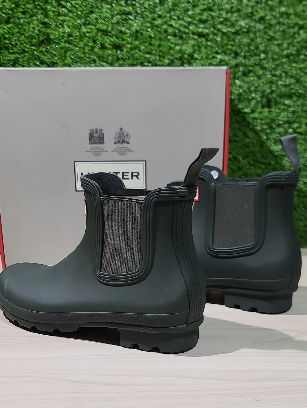 Hunter Men's Original Chelsea Rain Boots / Dark Olive US 9 NEW